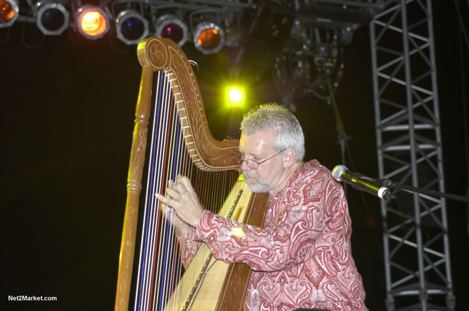 Roberto Perera - Air Jamaica Jazz & Blues 2005 - The Art Of Music - Cinnamon Hill Golf Course, Rose Hall, Montego Bay - Negril Travel Guide, Negril Jamaica WI - http://www.negriltravelguide.com - info@negriltravelguide.com...!