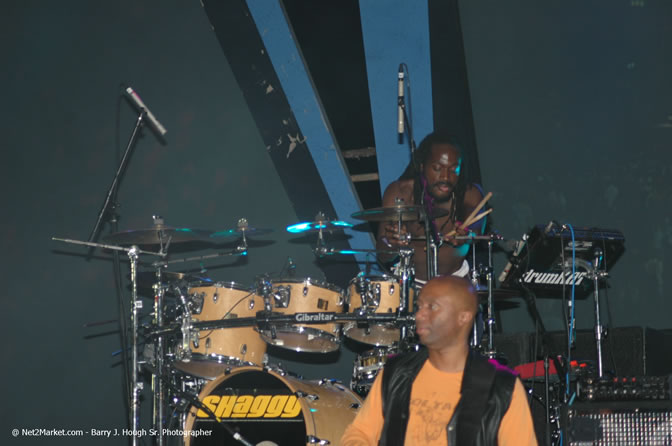 Shaggy - Air Jamaica Jazz & Blues Festival 2006 - The Art of Music - Cinnamon Hill Golf Club - Rosehall Resort & Country Club, Montego Bay, Jamaica W.I. - Thursday, January 26, 2006 - Negril Travel Guide, Negril Jamaica WI - http://www.negriltravelguide.com - info@negriltravelguide.com...!