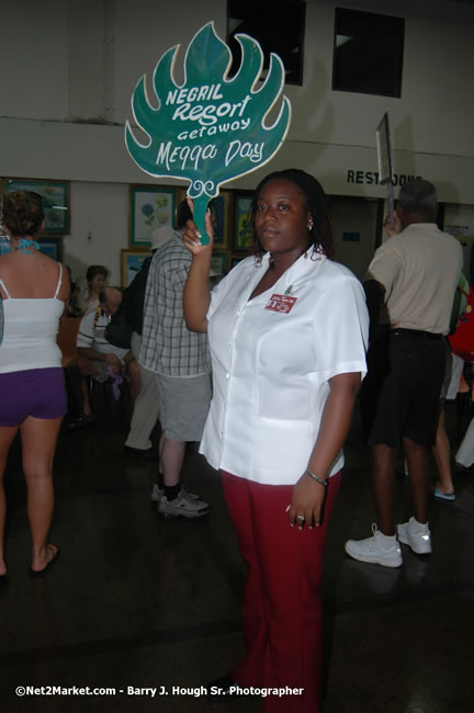 MS Freedom Of The Seas [Royal Caribbean International's - Newest Vessel] Plaques &amp; Keys Ceremony in order to commemorate its first arrival at the Port Montego Bay Photos - Negril Travel Guide, Negril Jamaica WI - http://www.negriltravelguide.com - info@negriltravelguide.com...!