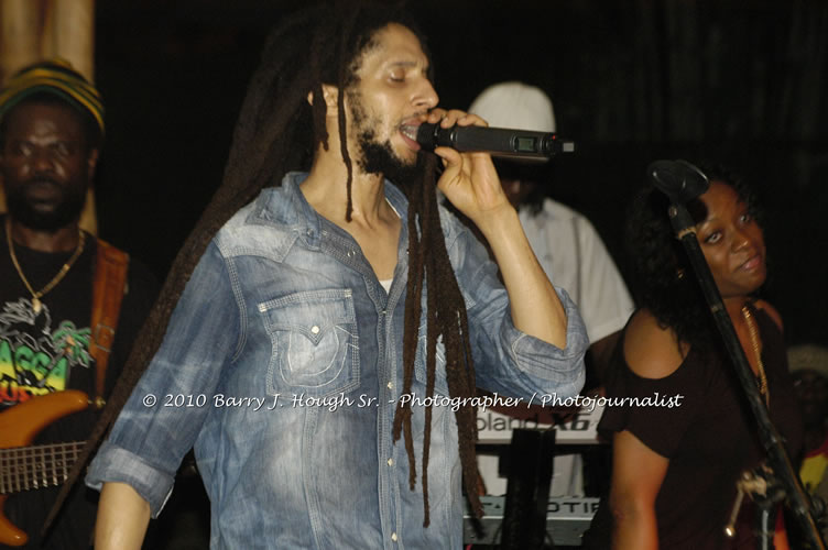 Julian Marley - Grammy Nominee & Son of the Legend Bob Marley - Live in Concert - Also featuring Ras Noble, Power Drill, Iron Head, & Robin Banks - Backing Band Roots Warrior, plus DJ Gemini @ One Love Reggae Concerts Series 09/10 @ Negril Escape Resort & Spa, February 2, 2010, One Love Drive, West End, Negril, Westmoreland, Jamaica W.I. - Photographs by Net2Market.com - Barry J. Hough Sr, Photographer/Photojournalist - The Negril Travel Guide - Negril's and Jamaica's Number One Concert Photography Web Site with over 40,000 Jamaican Concert photographs Published -  Negril Travel Guide, Negril Jamaica WI - http://www.negriltravelguide.com - info@negriltravelguide.com...!