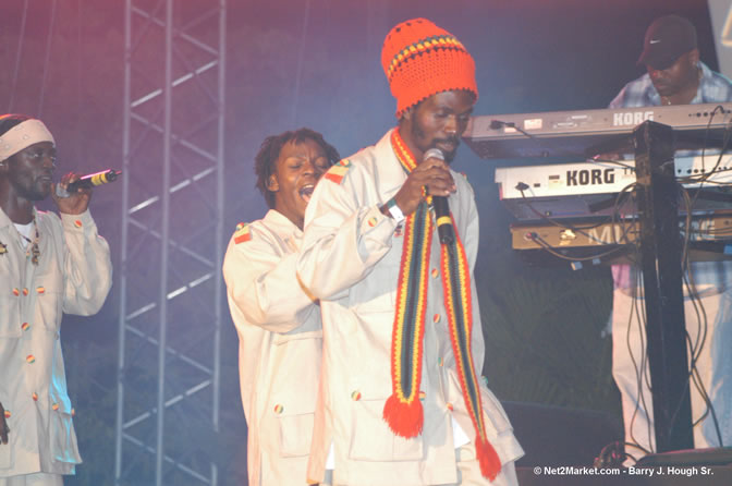 First Born Group - Red Stripe Reggae Sumfest 2005 - International Night - July 22th, 2005 - Negril Travel Guide, Negril Jamaica WI - http://www.negriltravelguide.com - info@negriltravelguide.com...!