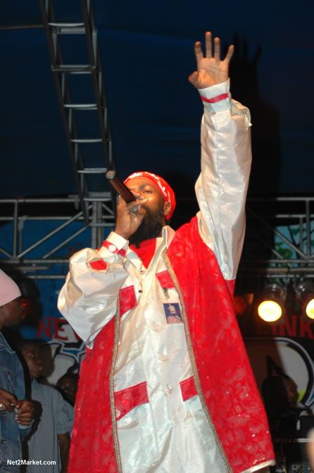 Capleton - Spring Break 2005 -  6th Anniversary - All Day - All Night - Photo Gallery - Sunday, March 13th - Long Bay Beach, Negril Jamaica - Negril Travel Guide, Negril Jamaica WI - http://www.negriltravelguide.com - info@negriltravelguide.com...!