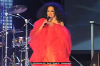 Air Jamaica Jazz and Blues Festival 2008 — Diana Ross — photograph 4 of 240