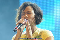 Air Jamaica Jazz and Blues Festival 2008 — Mary Mary — photograph 51 of 123