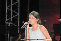 Air Jamaica Jazz and Blues Festival 2008 — Nikki Yanofsky — photograph 21 of 99