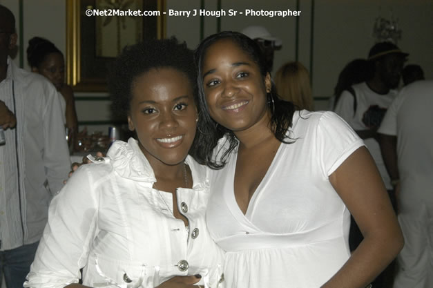 Etana - Reflections - Cure Fest 2007 - All White Birth-Night Party - Hosted by Jah Cure - Starfish Trelawny Hotel - Trelawny, Jamaica - Friday, October 12, 2007 - Cure Fest 2007 October 12th-14th, 2007 Presented by Danger Promotions, Iyah Cure Promotions, and Brass Gate Promotions - Alison Young, Publicist - Photographs by Net2Market.com - Barry J. Hough Sr, Photographer - Negril Travel Guide, Negril Jamaica WI - http://www.negriltravelguide.com - info@negriltravelguide.com...!