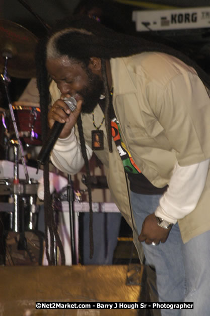 Morgan Heritage - Cure Fest 2007 - Longing For Concert at Trelawny Multi Purpose Stadium, Trelawny, Jamaica - Sunday, October 14, 2007 - Cure Fest 2007 October 12th-14th, 2007 Presented by Danger Promotions, Iyah Cure Promotions, and Brass Gate Promotions - Alison Young, Publicist - Photographs by Net2Market.com - Barry J. Hough Sr, Photographer - Negril Travel Guide, Negril Jamaica WI - http://www.negriltravelguide.com - info@negriltravelguide.com...!
