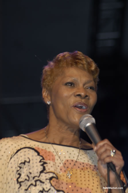 Dionne Warwick - Air Jamaica Jazz & Blues 2005 - The Art Of Music - Cinnamon Hill Golf Course, Rose Hall, Montego Bay - Negril Travel Guide, Negril Jamaica WI - http://www.negriltravelguide.com - info@negriltravelguide.com...!