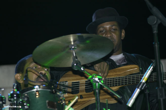 Toots & The Maytals - Air Jamaica Jazz & Blues 2005 - The Art Of Music - Cinnamon Hill Golf Course, Rose Hall, Montego Bay - Negril Travel Guide, Negril Jamaica WI - http://www.negriltravelguide.com - info@negriltravelguide.com...!