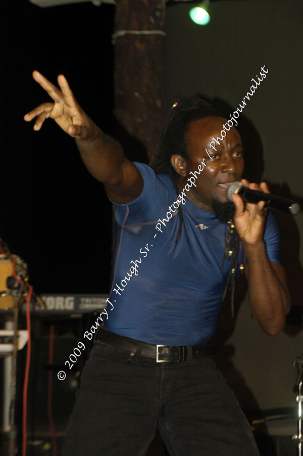  Tarrus Riley - Live in Concert - at the One Love Reggae Concert Series 09/10 @ Negril Escape Resort & Spa - Also Featuring: Mistic Bowie, Monday Justice, Cash, Dean Frazier - DJ Gemini - MC Oliver Cargill, Negril Escape Resort & Spa, One Love Drive, West End, Negril, Westmoreland, Jamaica W.I. - Tuesday, November 17, 2009 - Photographs by Net2Market.com - Barry J. Hough Sr, Photographer / Photojournalist - Photos taken with a Nikon D70, D100, or D300 - Negril Travel Guide, Negril Jamaica WI - http://www.negriltravelguide.com - info@negriltravelguide.com...!