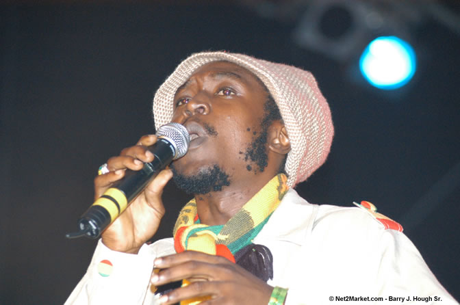 First Born Group - Red Stripe Reggae Sumfest 2005 - International Night - July 22th, 2005 - Negril Travel Guide, Negril Jamaica WI - http://www.negriltravelguide.com - info@negriltravelguide.com...!