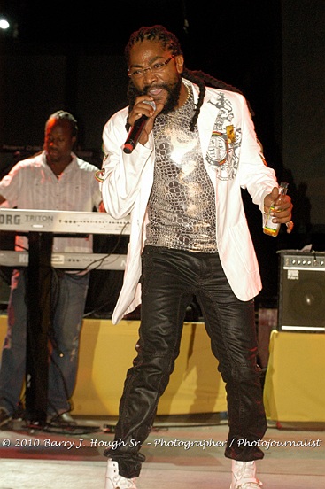 King Ujah at Reggae Sumfest 2010