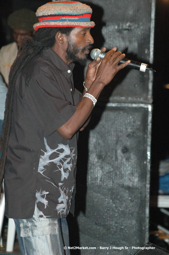 Buffalo Bill - Smile Jamaica, Nine Miles, St Anns, Jamaica - Saturday, February 10, 2007 - The Smile Jamaica Concert, a symbolic homecoming in Bob Marley's birthplace of Nine Miles - Negril Travel Guide, Negril Jamaica WI - http://www.negriltravelguide.com - info@negriltravelguide.com...!