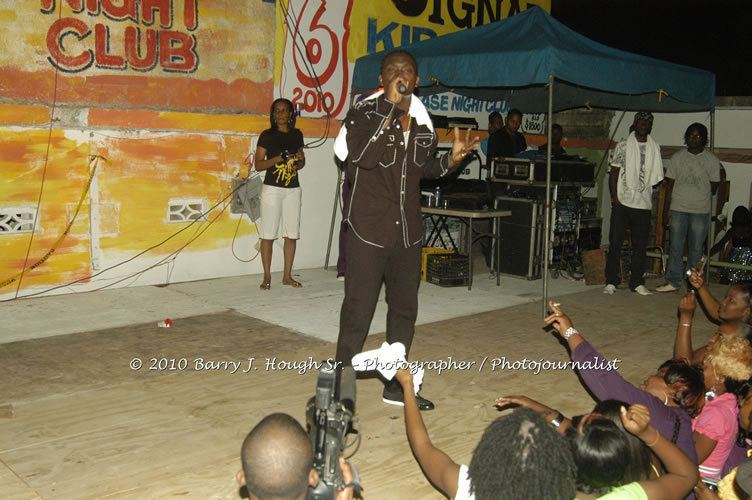 Busy Signal & Kip Rich- Also featuring: Mona Lisa and Crystal Axe @ Striptease Night Club, Scrub-A-Dub Car Wash, , Whitehall, Negril, Westmoreland, Jamaica W.I. - Photographs by Net2Market.com - Barry J. Hough Sr, Photographer/Photojournalist - The Negril Travel Guide - Negril's and Jamaica's Number One Concert Photography Web Site with over 40,000 Jamaican Concert photographs Published -  Negril Travel Guide, Negril Jamaica WI - http://www.negriltravelguide.com - info@negriltravelguide.com...!