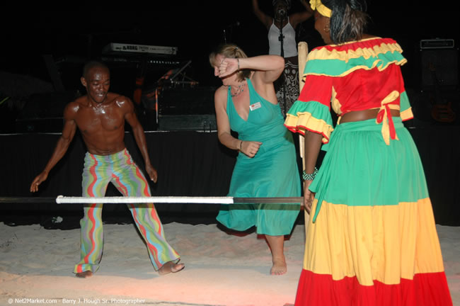 Half Moon Resort Party - Virgin Atlantic Inaugural Flight To Montego Bay, Jamaica Photos - Sir Richard Branson, President & Family, and 450 Passengers - Party Royal Pavillion at Half Moon Resort, Montego Bay, Jamaica - Monday, July 3, 2006 - Negril Travel Guide, Negril Jamaica WI - http://www.negriltravelguide.com - info@negriltravelguide.com...!