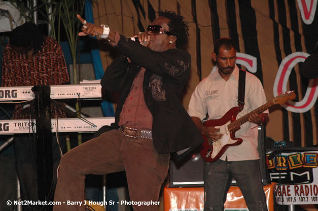 Little Hero @ Western Consciousness 2007 - Presented by King of Kings Productons - Saturday, April 28, 2007 - Llandilo Cultural Centre, Savanna-La-Mar, Westmoreland, Jamaica W.I. - Negril Travel Guide, Negril Jamaica WI - http://www.negriltravelguide.com - info@negriltravelguide.com...!