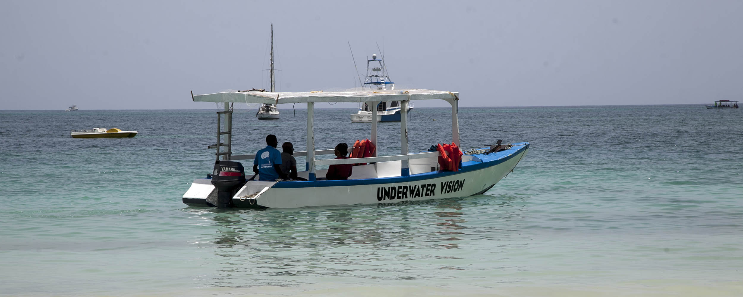 Ray's Water Sports - Glass Bottom Boat - Negril Beach, Negril Jamaica