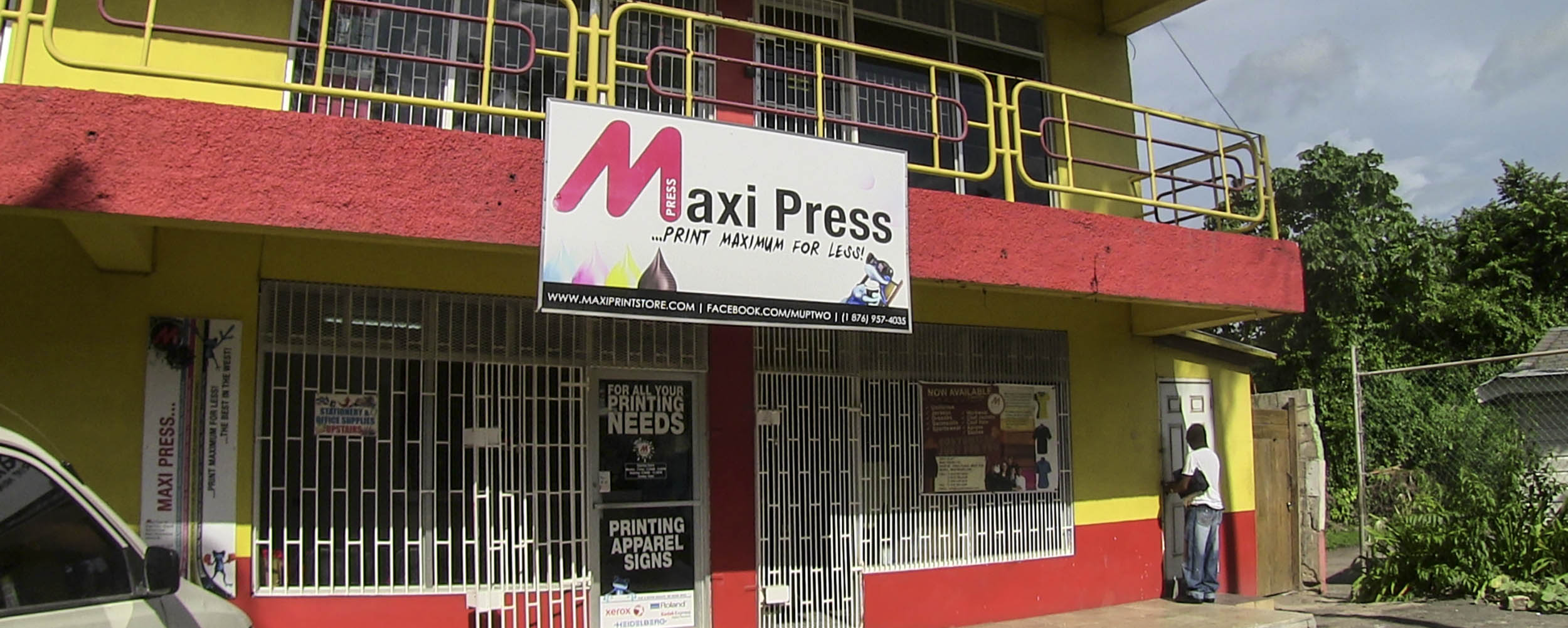 Maxi Press - Kings Plaza - West End, Negril Jamaica